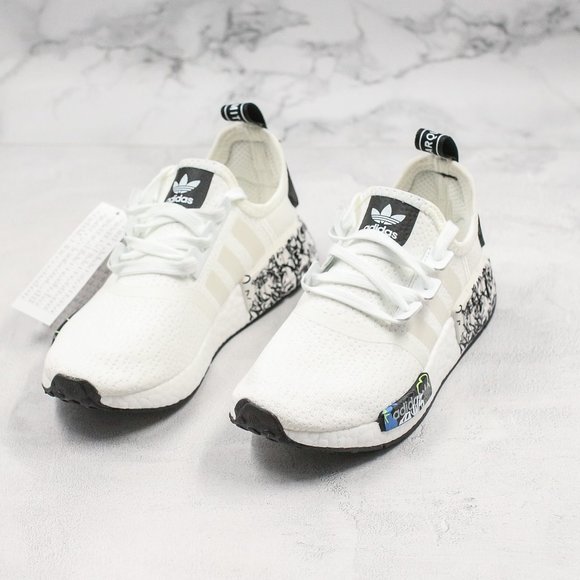 Fashion Adidas NMD R1 casual shoes sports shoes me